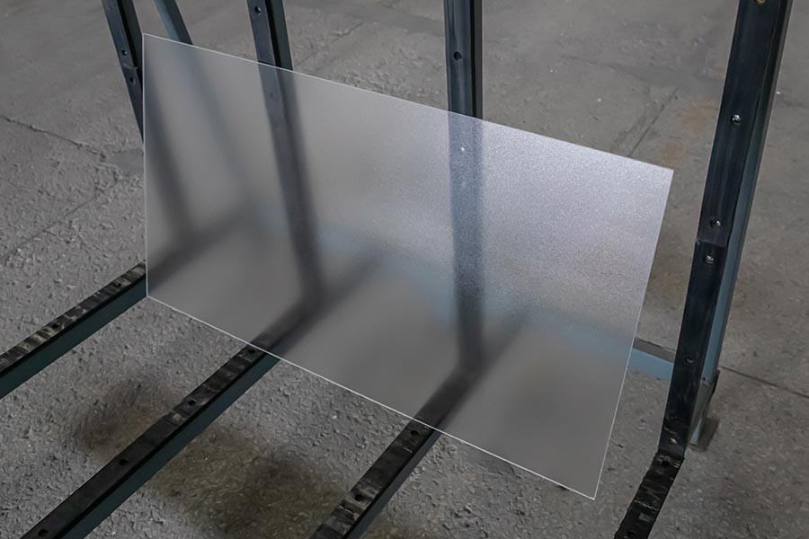 光伏玻璃机械与结构缺陷：威胁组件户外稳定性